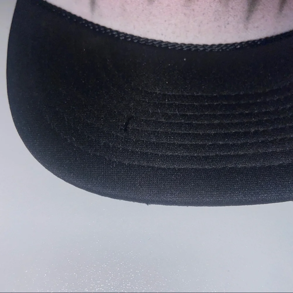 Call of Duty Black Ops trucker hat snapback white black. - Picture 2 of 4